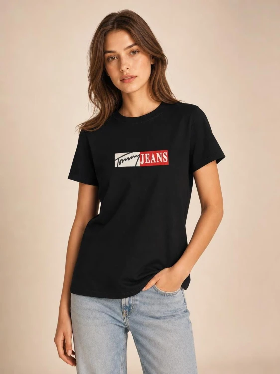 Koszulka Damska Tommy Jeans Czarna front