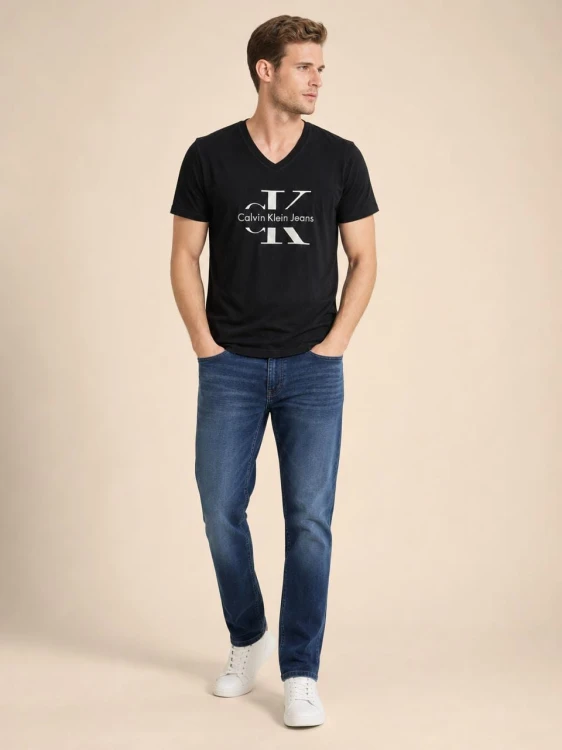 Koszulka Męska Calvin Klein Dekolt V Czarna front