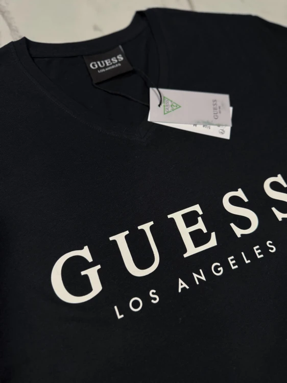 Koszulka Damska Guess Czarna Dekolt V